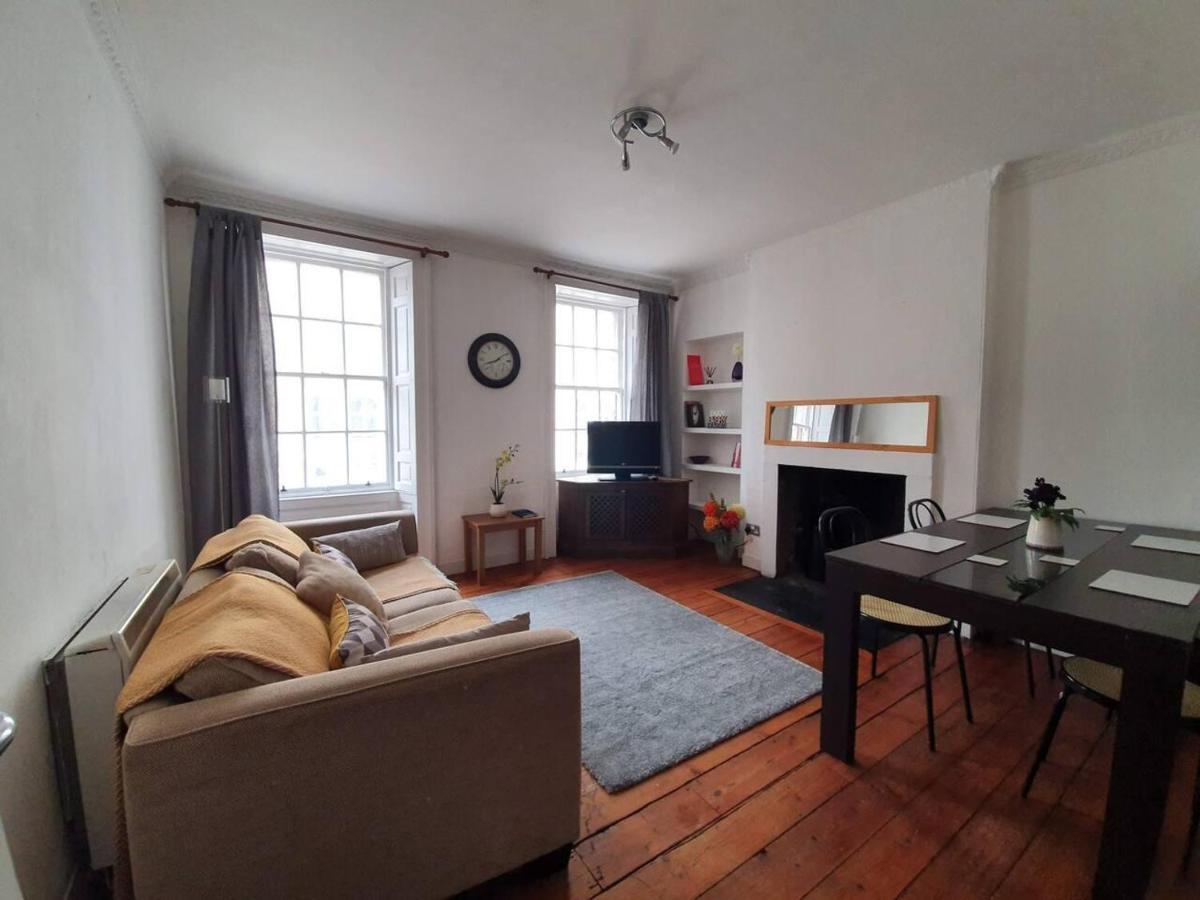 Lovely 2 Bedroom Flat In The Heart Of The City Edynburg Zewnętrze zdjęcie